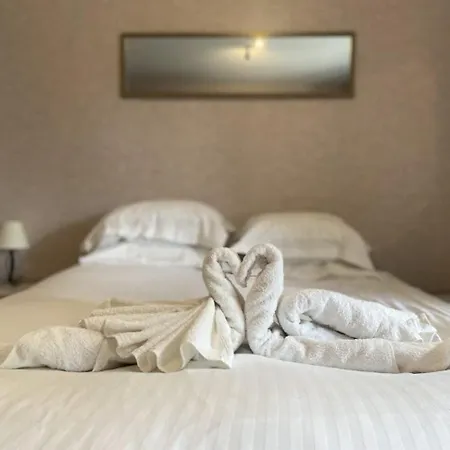 Superbe Face Au Chateau - 2 5 Pers - Verlaine *