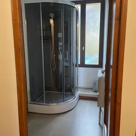 Apartment Verlaine, Appartement 2 Chambres Face Au Chateau De Sedan Sedan